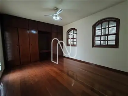 F14 - QUARTO SUÍTE NIVEL 2