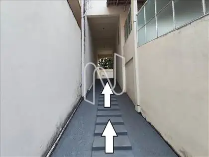 F33 - GARAGEM CASA 2