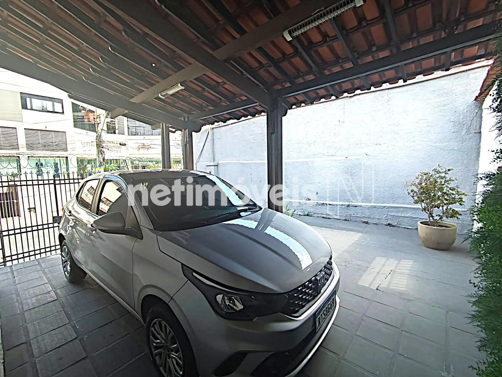 VAGA DE GARAGEM
