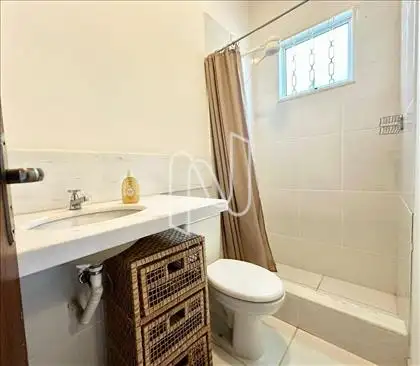 Casa Anexa - Banheiro suíte 01  