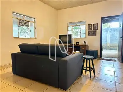 Casa principal - Sala para 02 ambientes 