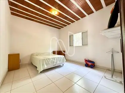 Casa Anexa - Quarto suíte 01 