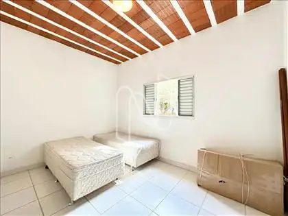Casa Anexa - Quarto suíte 03 