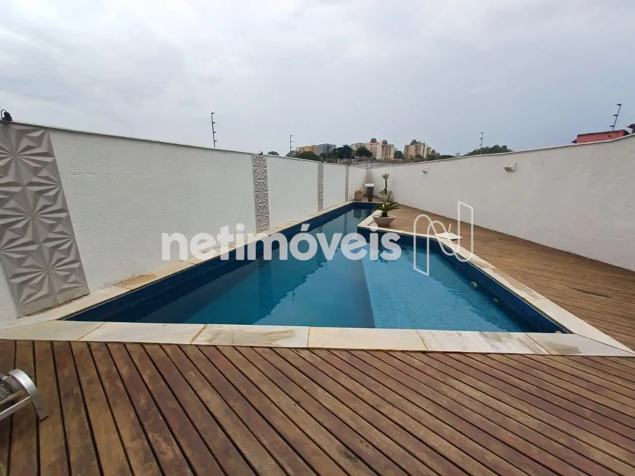 Piscina- área gourmet