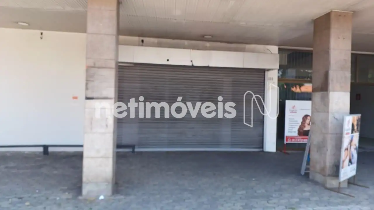  Fachada pela rua
