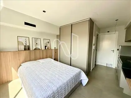 QUARTO - ARMÁRIO 