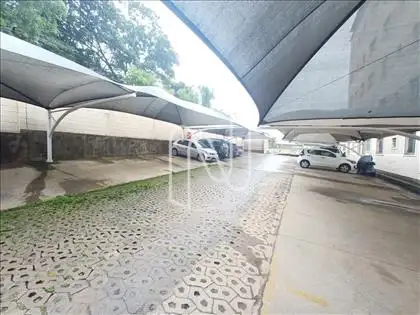 Prédio - Vaga de garagem  