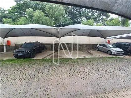 Prédio - Vaga de garagem 