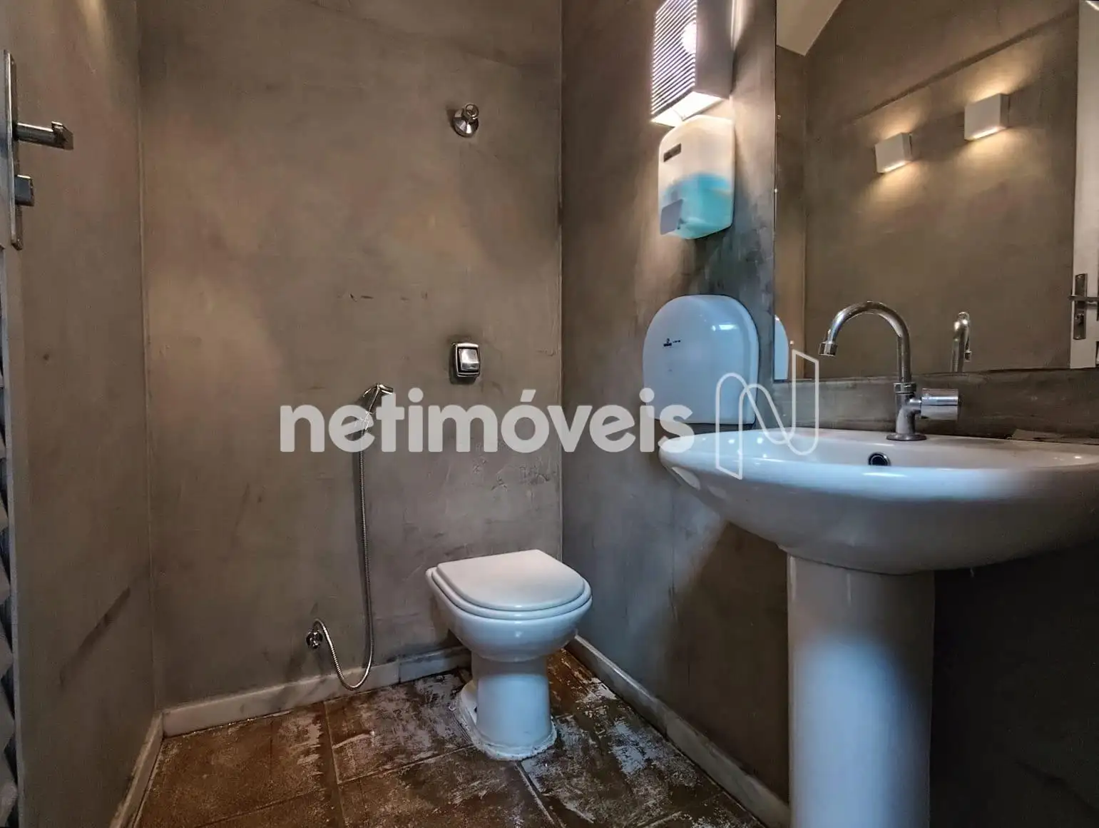 Banho 1º Piso(Outro Ângulo)