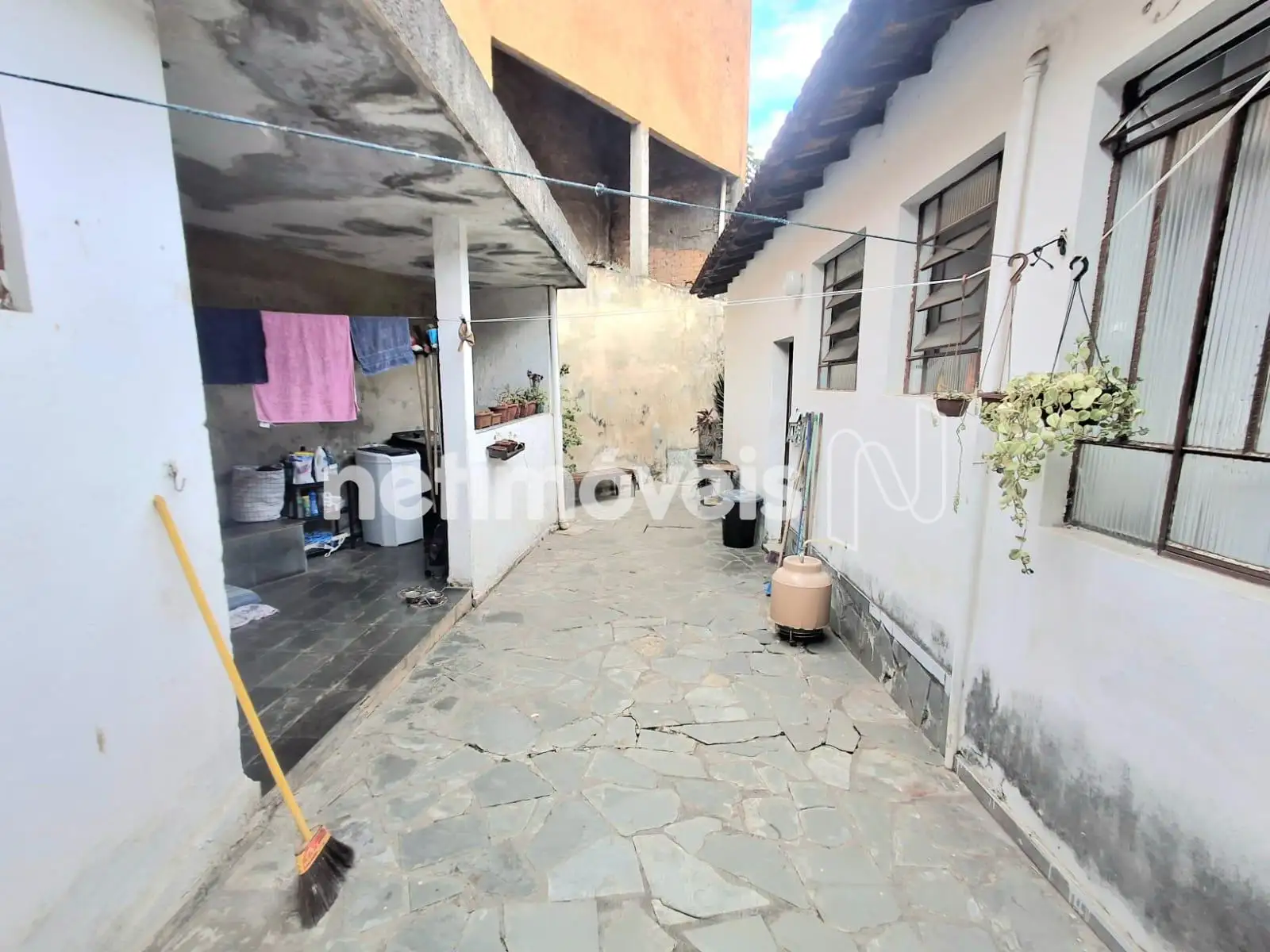 Área externa fundos