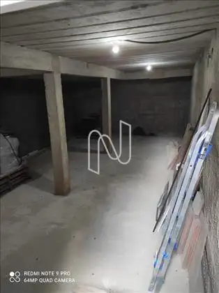 Espaço Livre sob a Casa