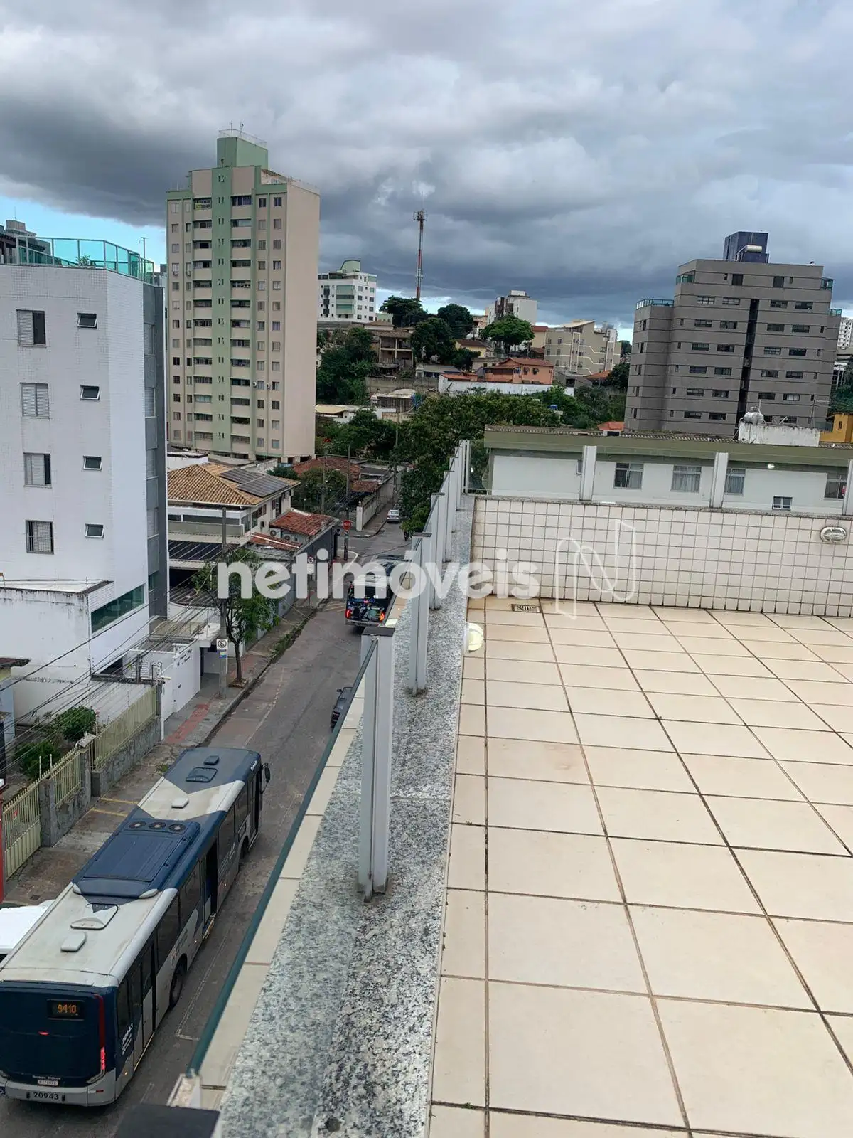 Terraço - Vista para Rua