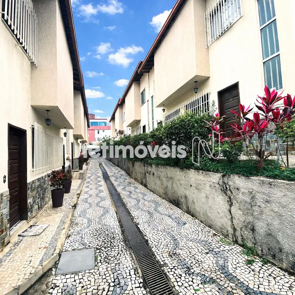 Entrada coletiva do condomínio