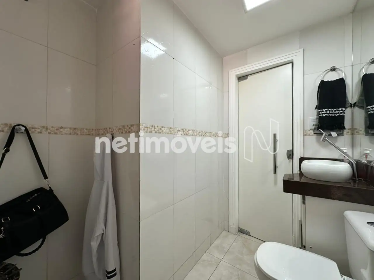 Banheiro social  - Casa 01