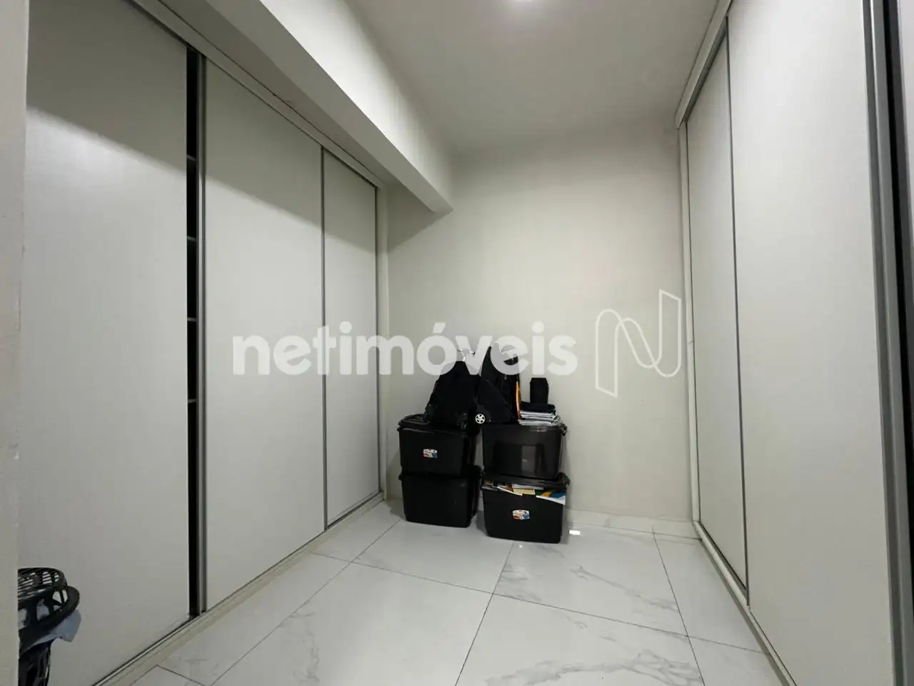 Closet Quarto 03 - Casa 01