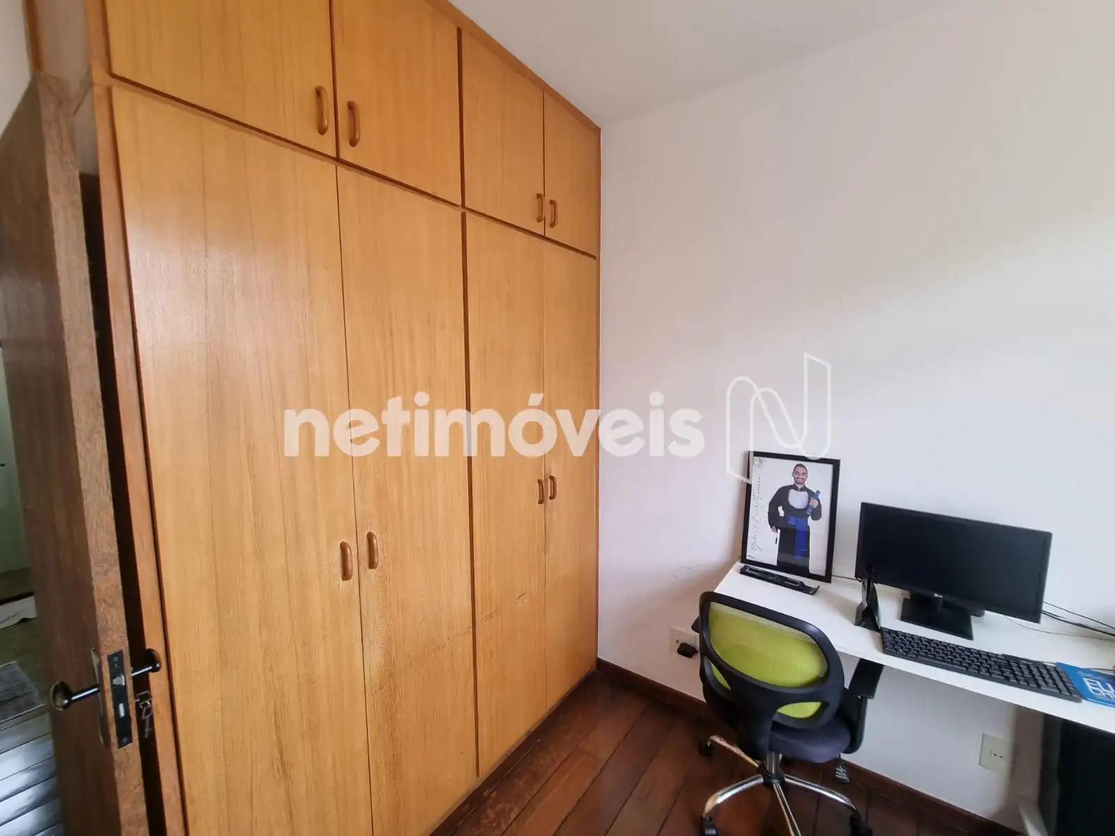 Quarto Solteiro 01 (Armário)