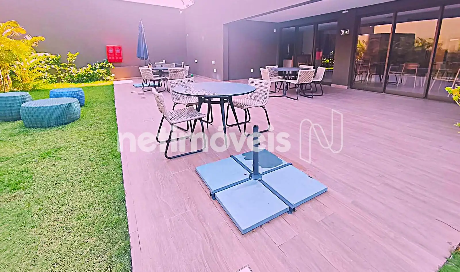 ÁREA DE LAZER DA PISCINA EESPAÇO GOURMET