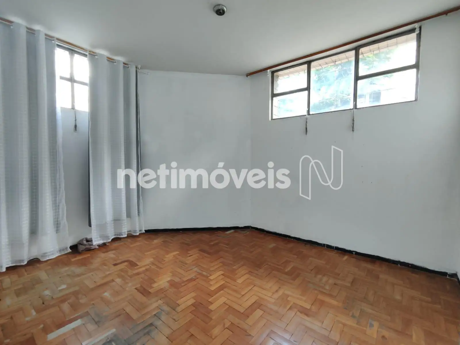 Quarto 02 (Esquerda Fundo)