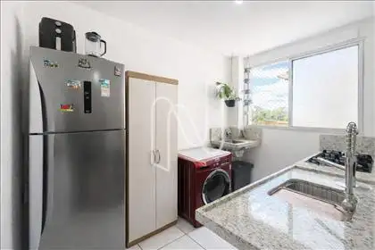 Cozinha / Àrea de serviços 
