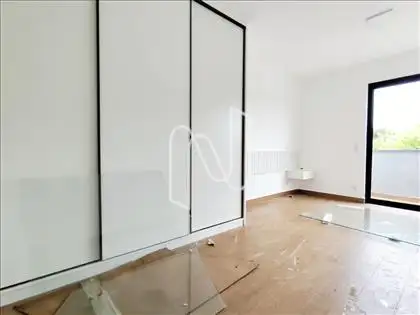 QUARTO SUÍTE 