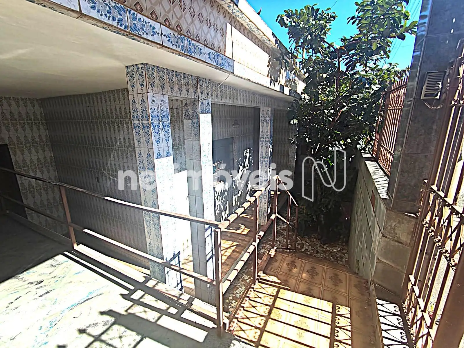 GARAGEM E ENTRADA
