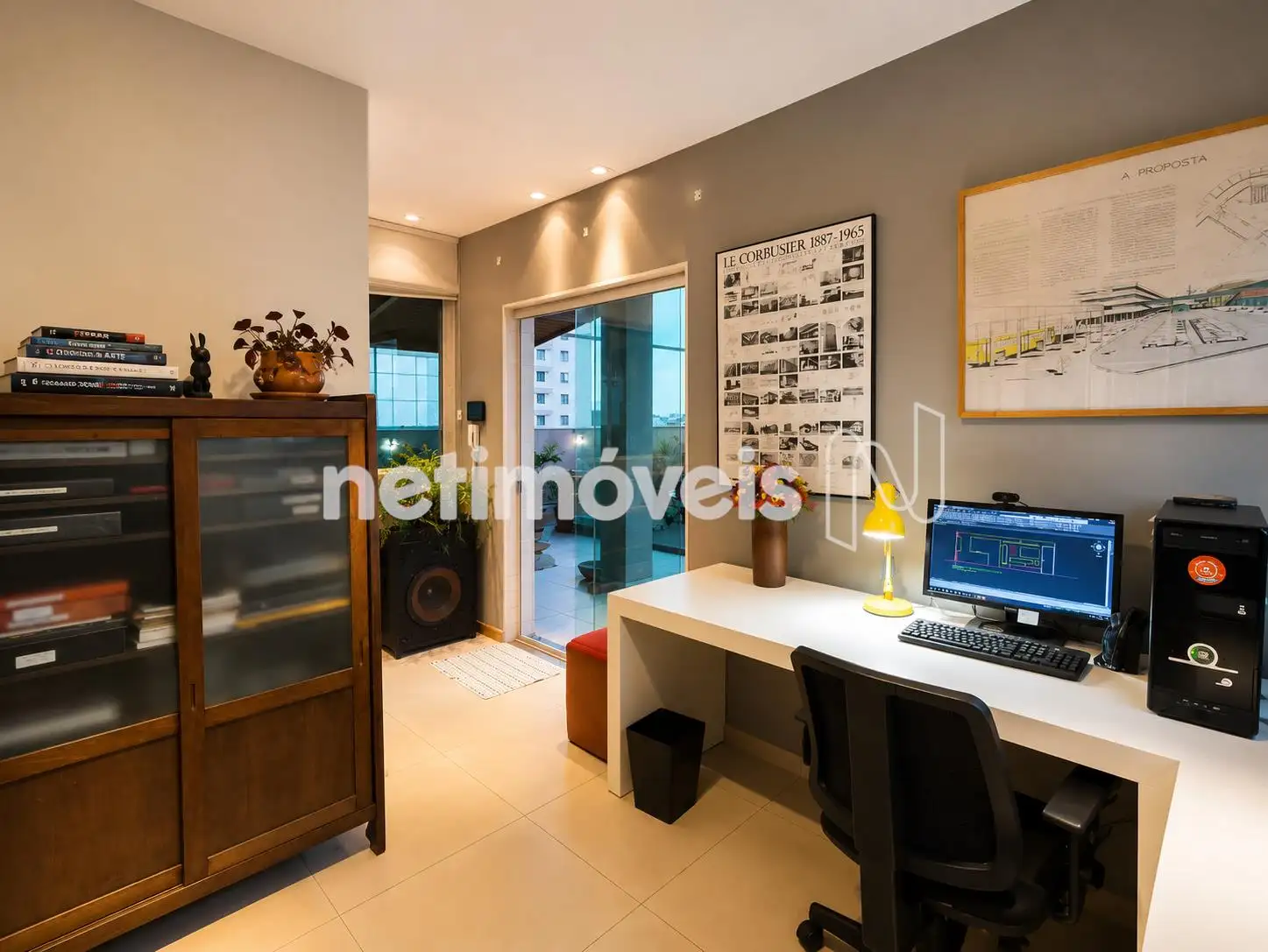 Sala - 02° Nível(Escritório)