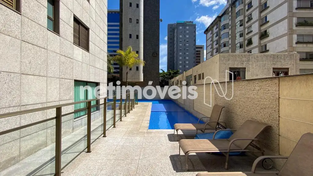Prédio -  Piscina Infantil 