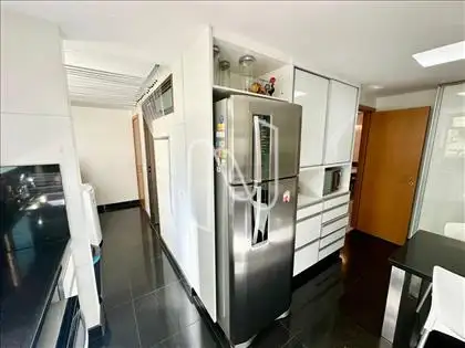 Cozinha  e Àrea de serviços 