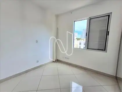 QUARTO 02 OUTRO ÂNGULO