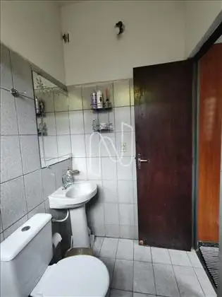 Banheiro Quarto a Esquerda (Fundos) 