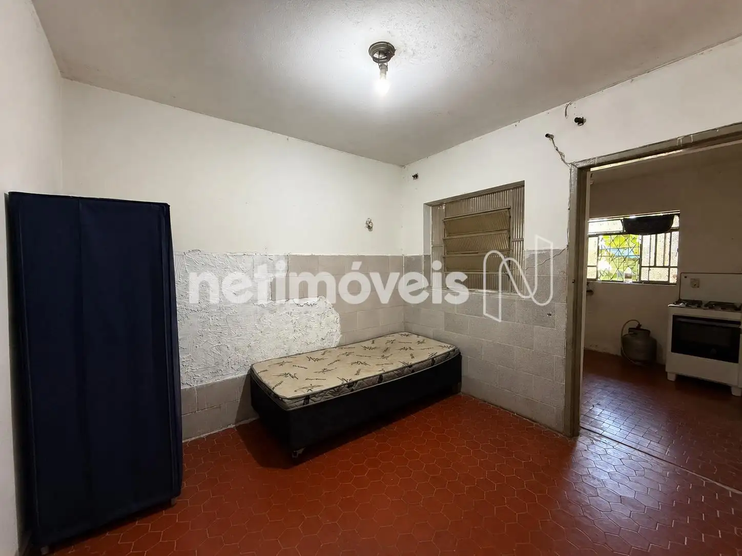 QUARTO BARRACÃO