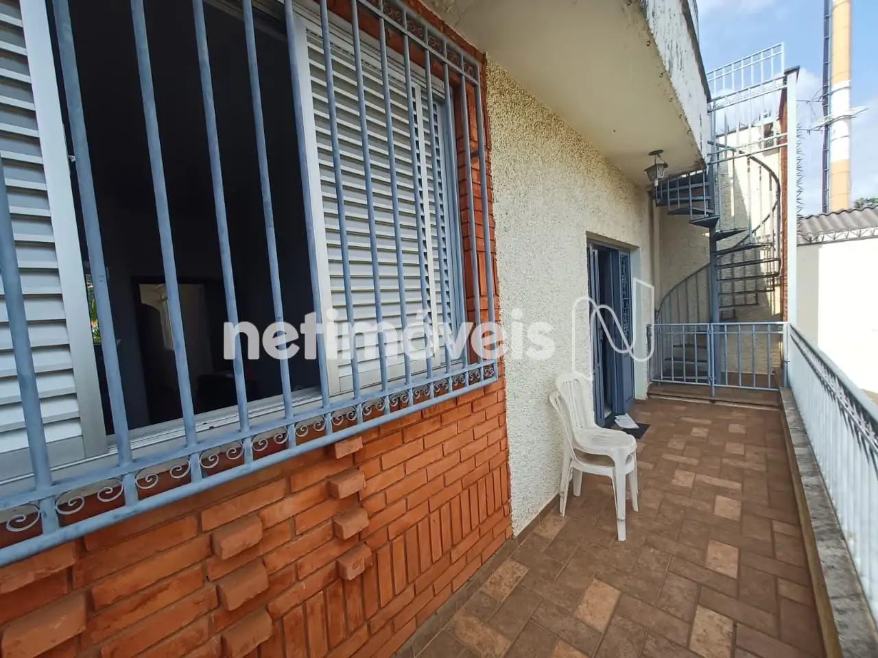 Varanda Frente - Quarto 03