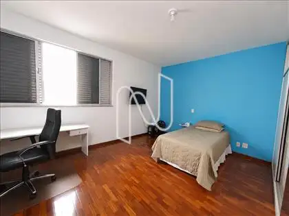     Quarto 03