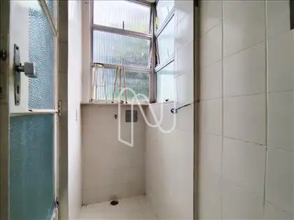 Área de Serviços