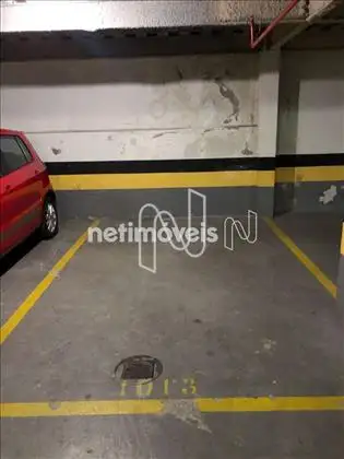 Prédio - Garagem 