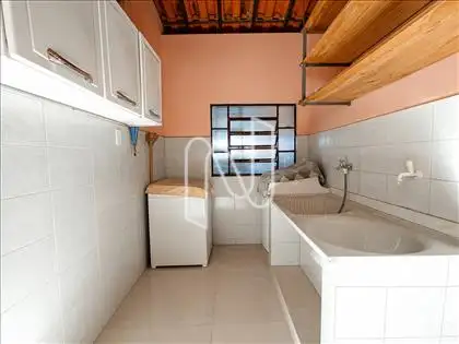  ÁREA DE SERVIÇOS 2 CASA 1