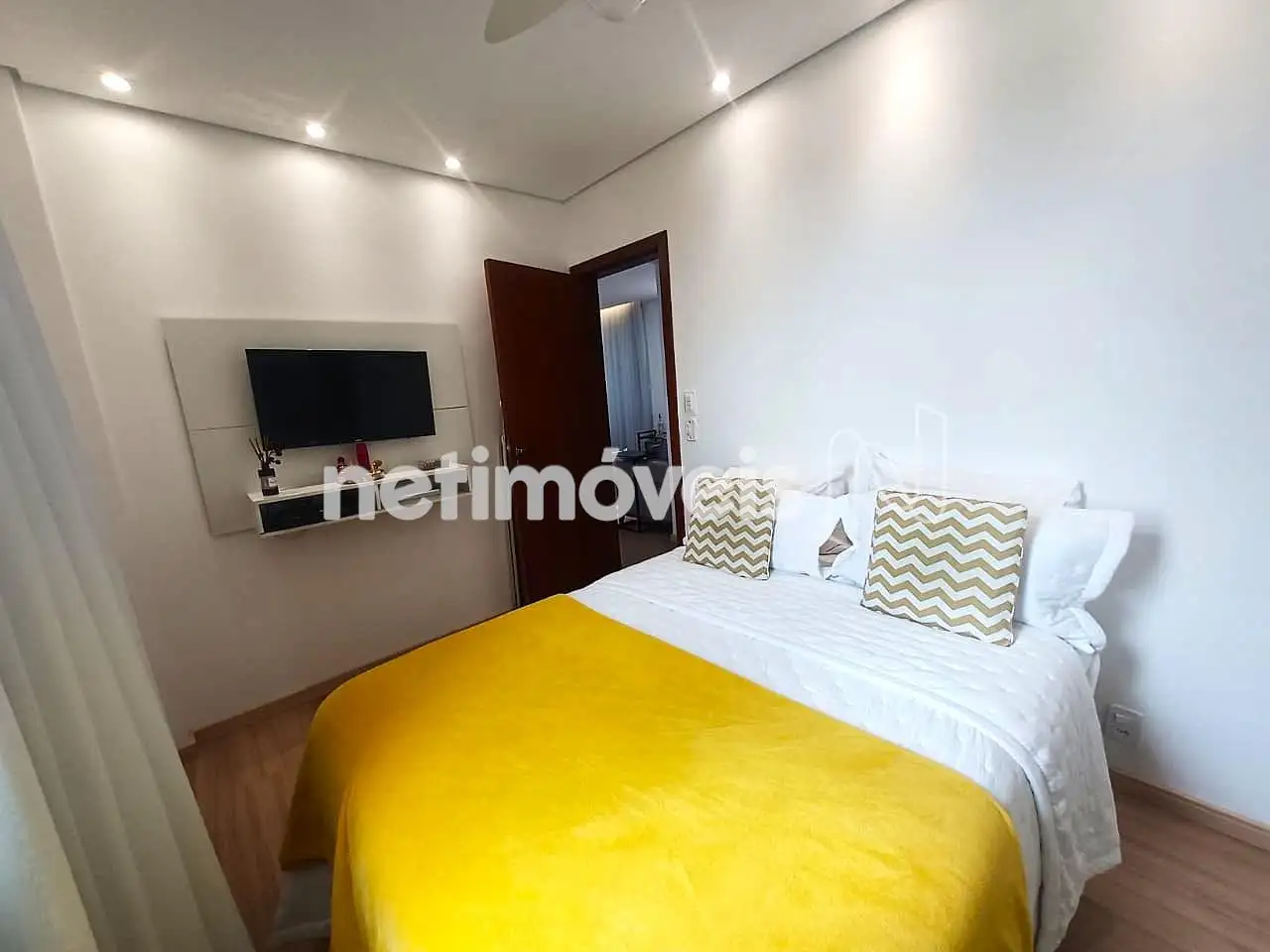 Quarto 01