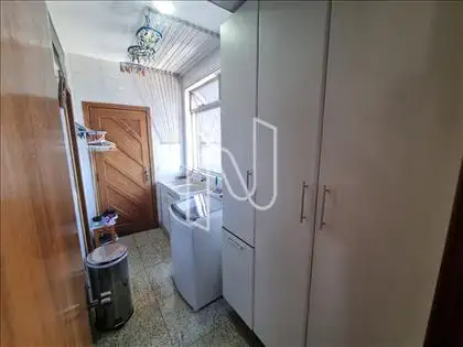Área de Serviços