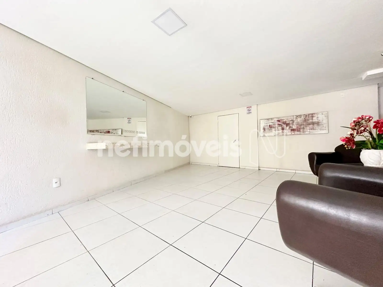 Prédio - Hall decorado