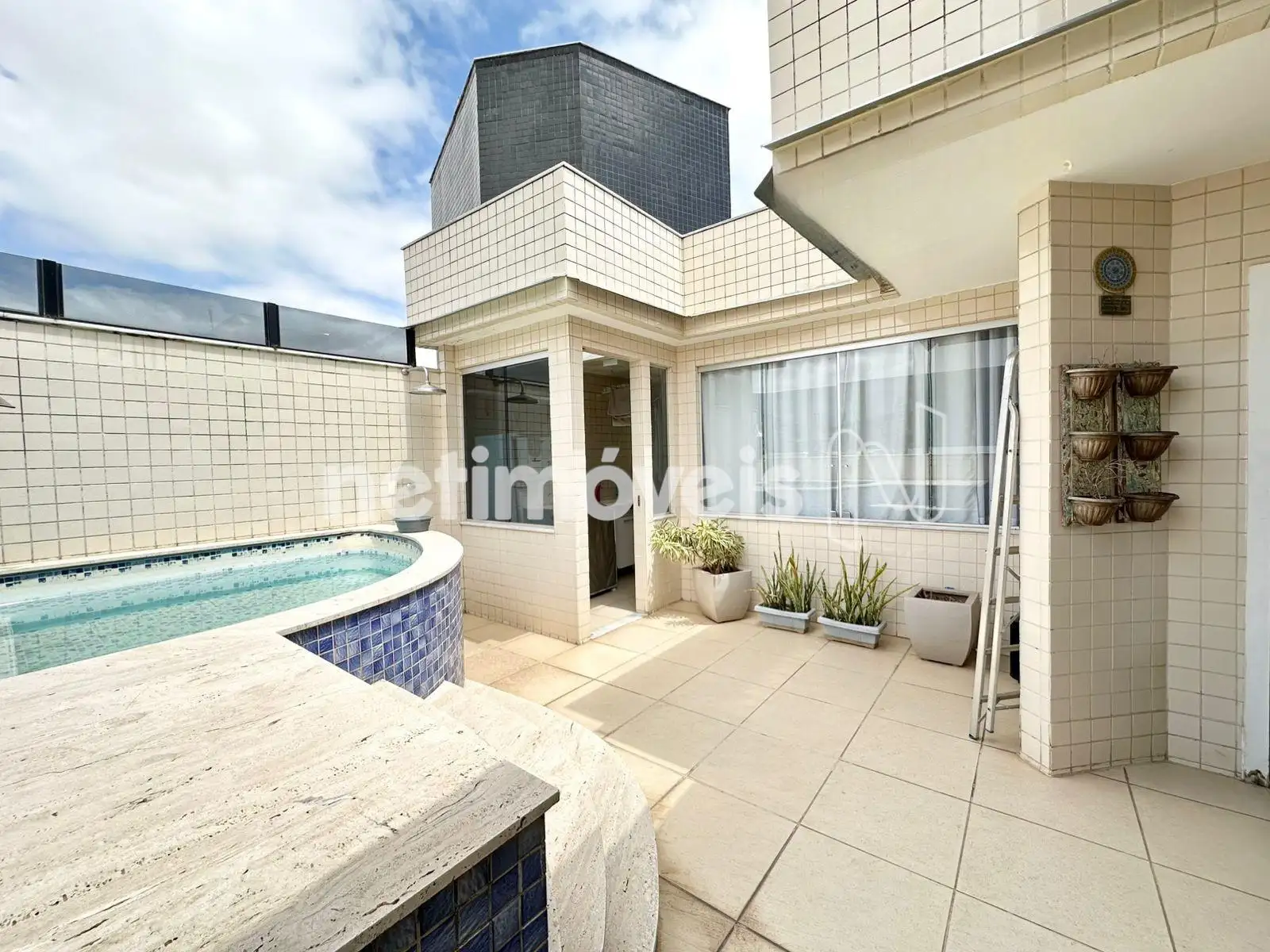 Terraço com Lavanderia 