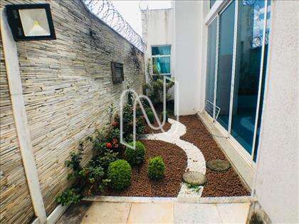 Jardim Lateral 