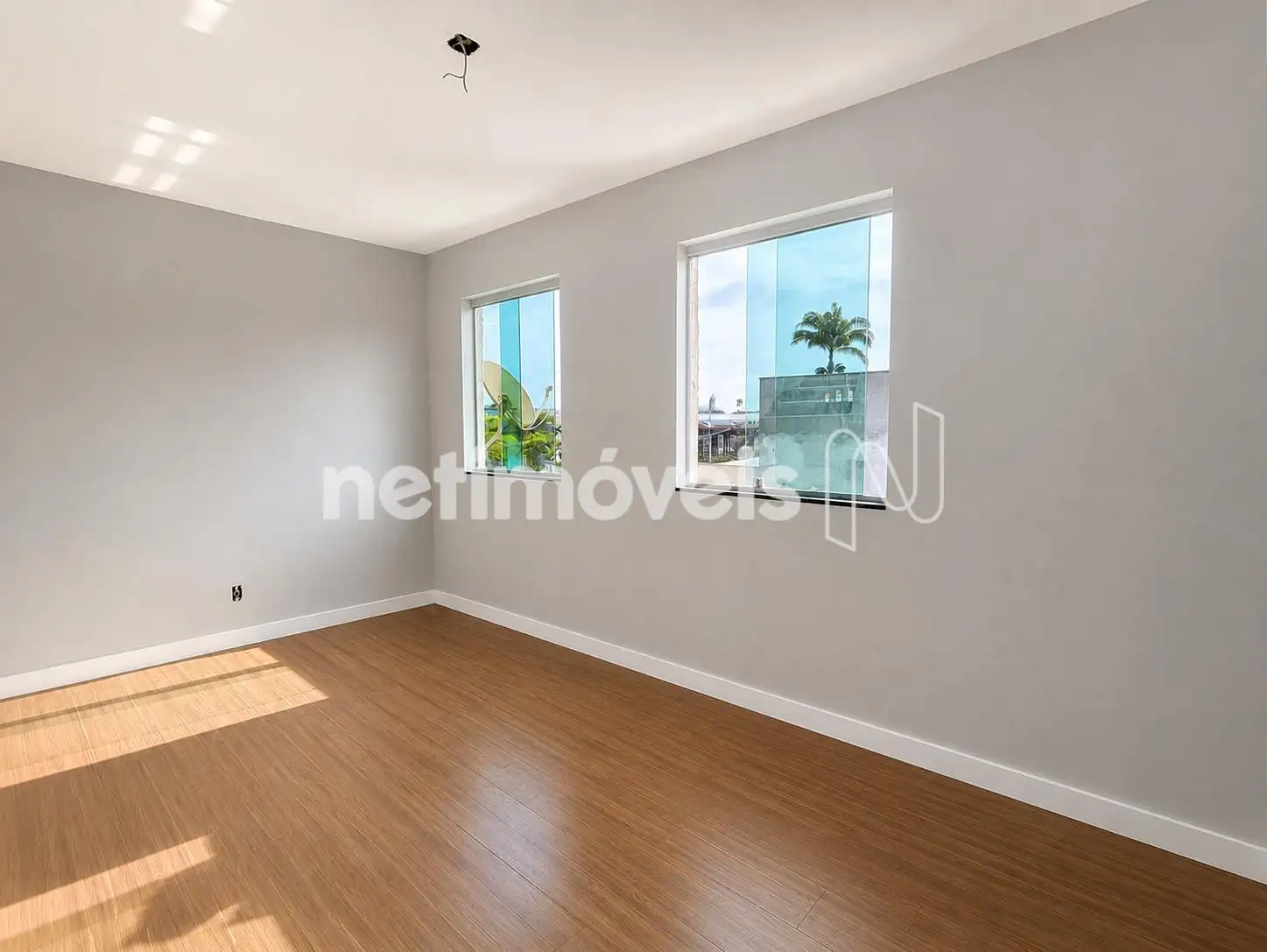  SALA