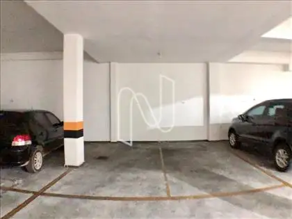 Prédio- 2 das 3 Vagas de garagem 