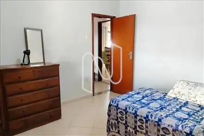 Quarto 02 a direita da sala de jantar 