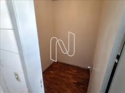 Quarto (D.C.E) 