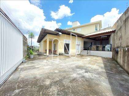  Entrada pela garagem