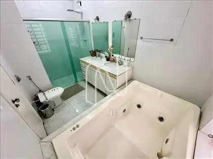 Banho suíte  