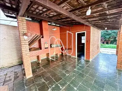 Espaço gourmet  com depósito grande