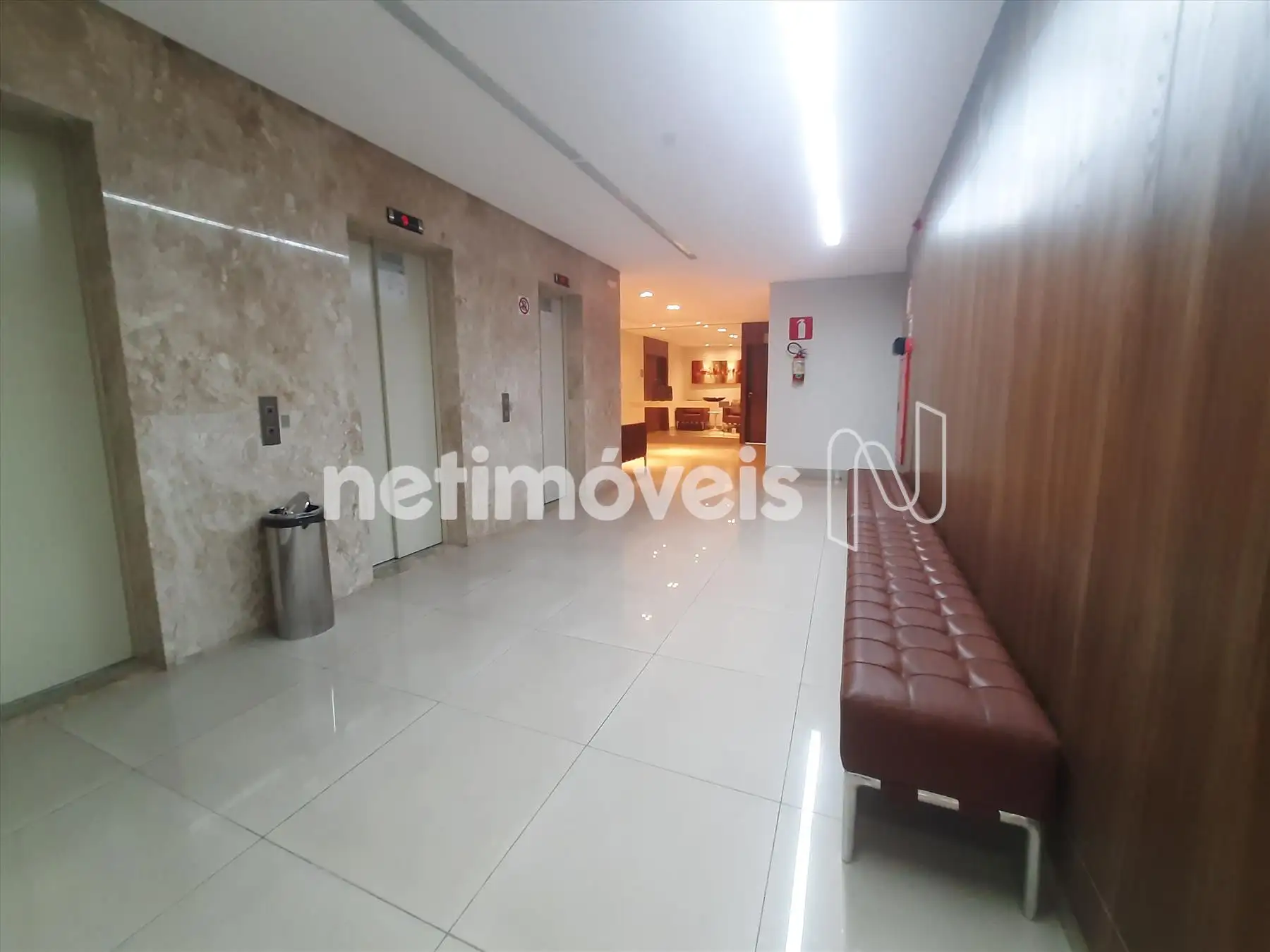 Prédio - Hall Business Center