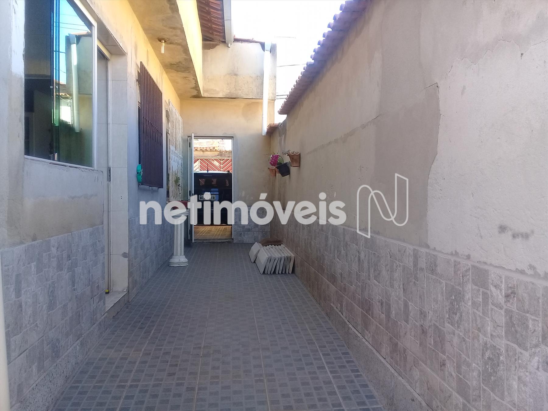 Corredor de Acesso Ao Espaço Gourmet 